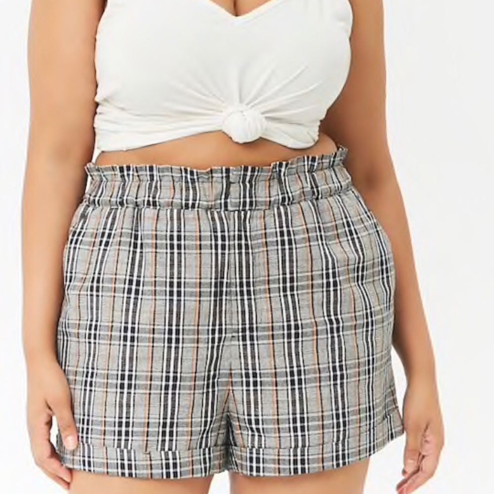 Plus Size Linen Blend Plaid Shorts Black/Mustard